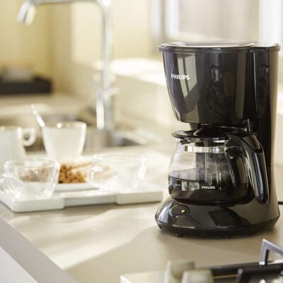 PHILIPS Drip Coffee Maker HD7432/20, 0.6 L, Ideal for 2-7 cups, 750W, Black, Medium